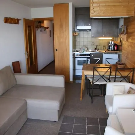 In By Slopes & Gondola *